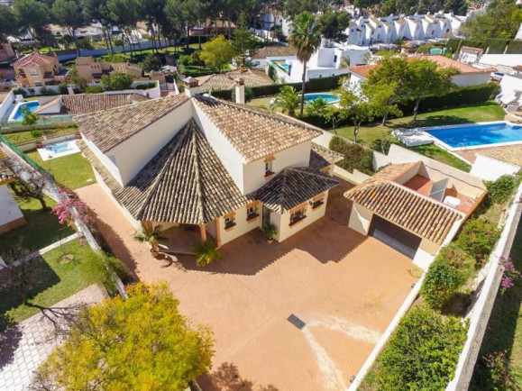 Villa in Mijas Costa, Costa del Sol