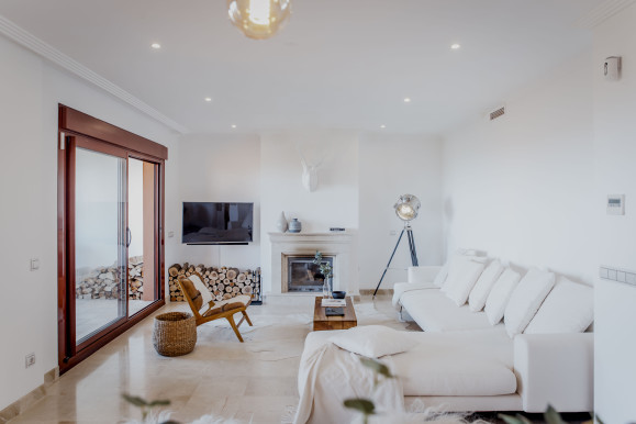 New renovated townhouse in El Paraiso, Benahavis