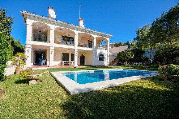 Villa in La Cala de Mijas, Costa del Sol
