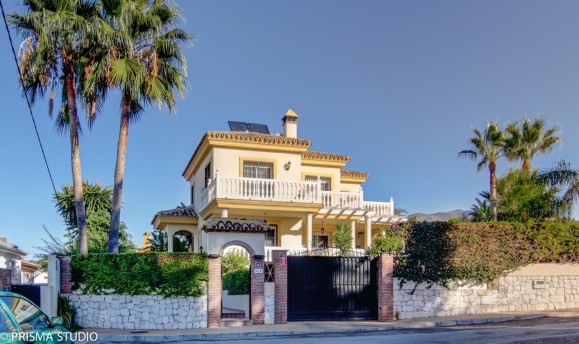 Villa in Mijas Costa, Costa del Sol